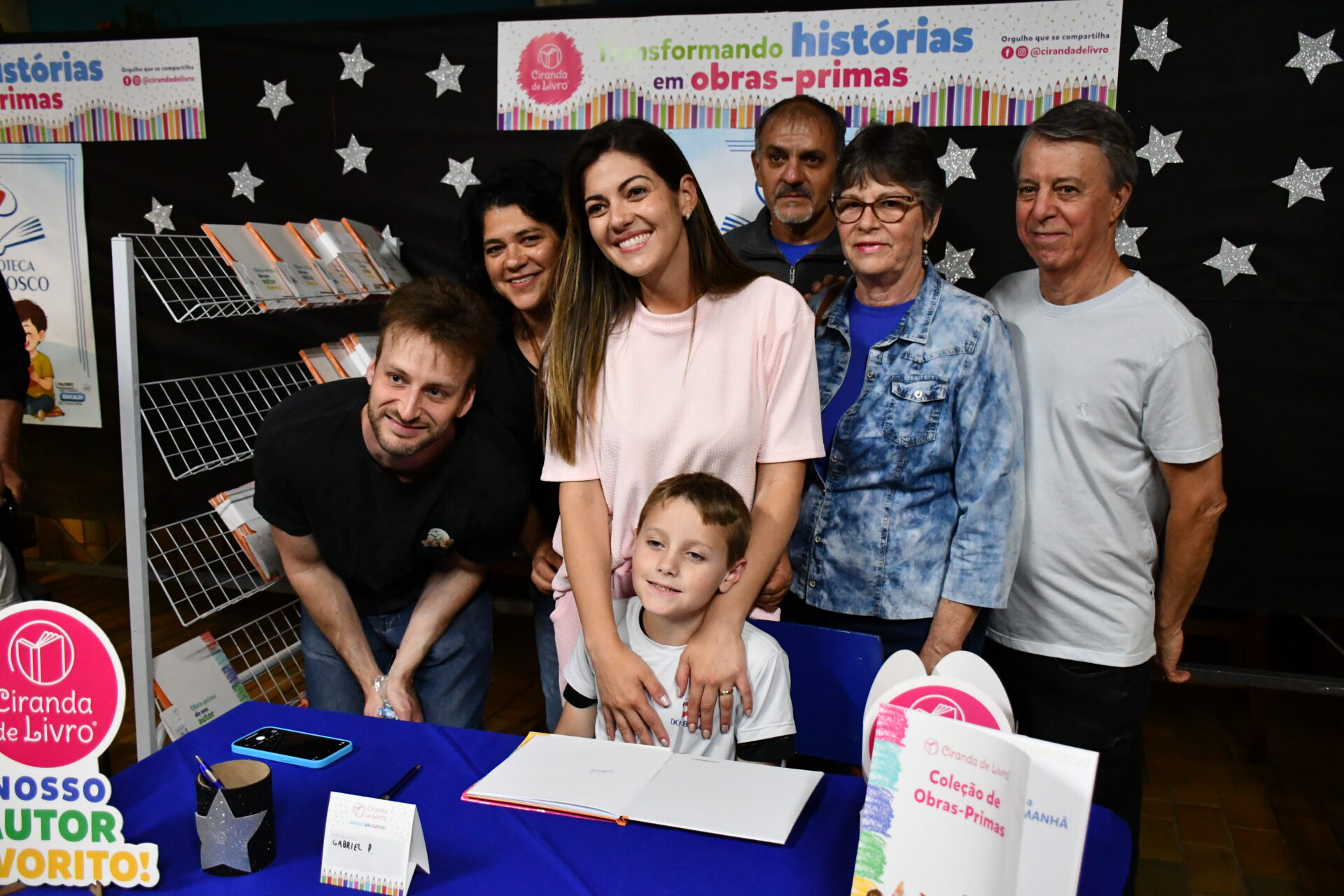 Noite-de-autografos-2025 (19)