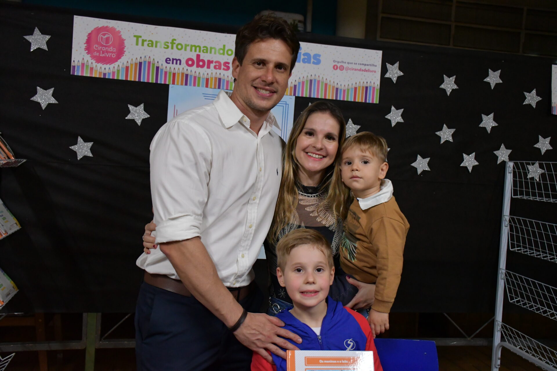 Noite-de-autografos-2025 (30)