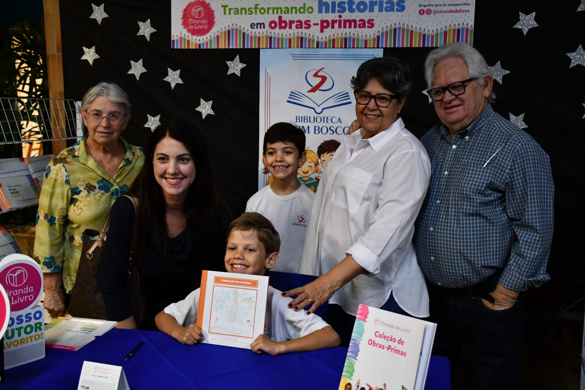 Noite-de-autografos-2025 (37)