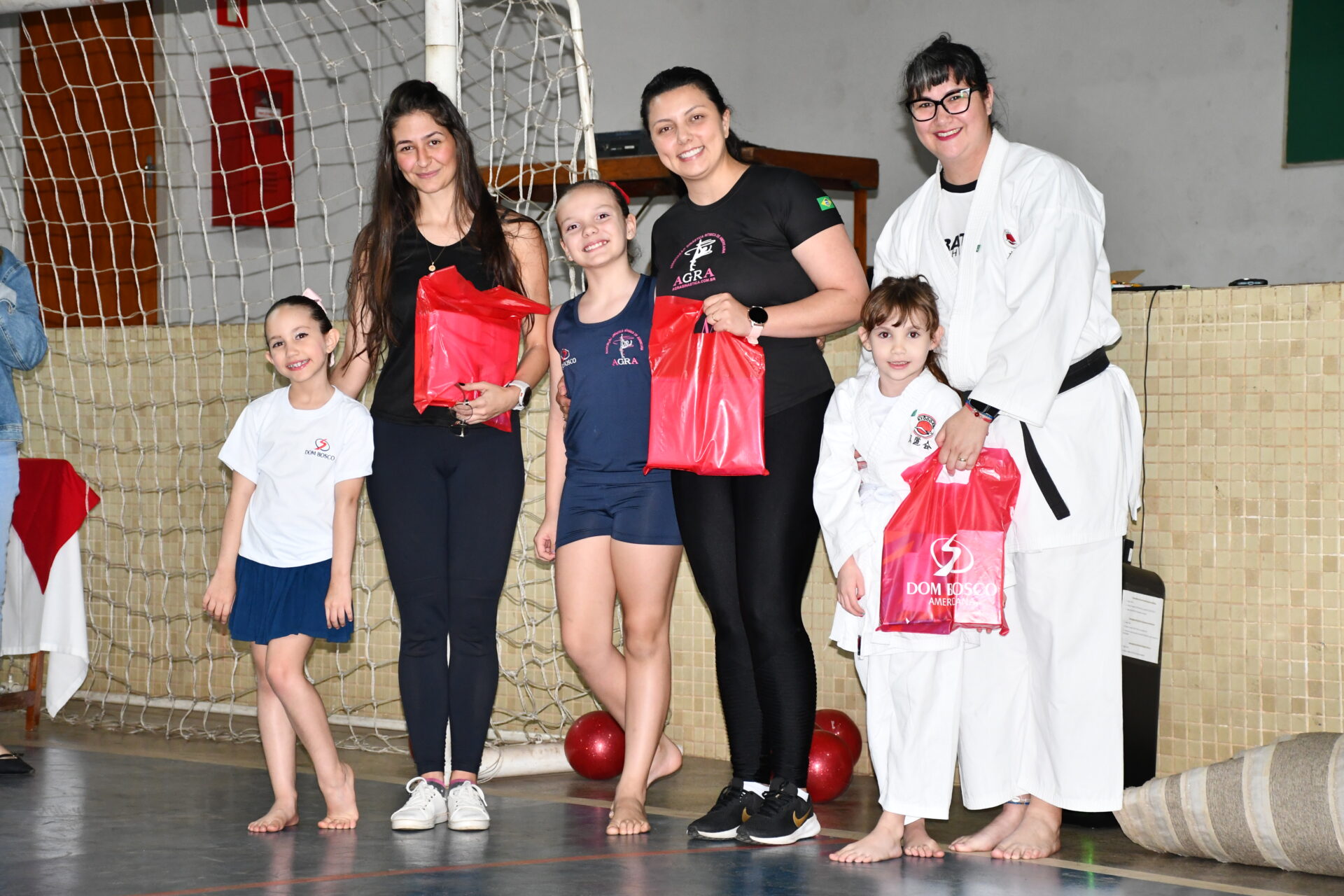 ginastica-ritmica-karate-extracurricular (1)