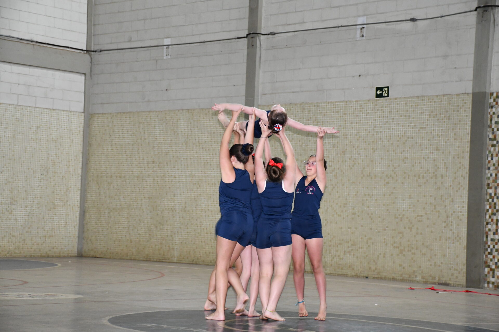 ginastica-ritmica-karate-extracurricular (6)