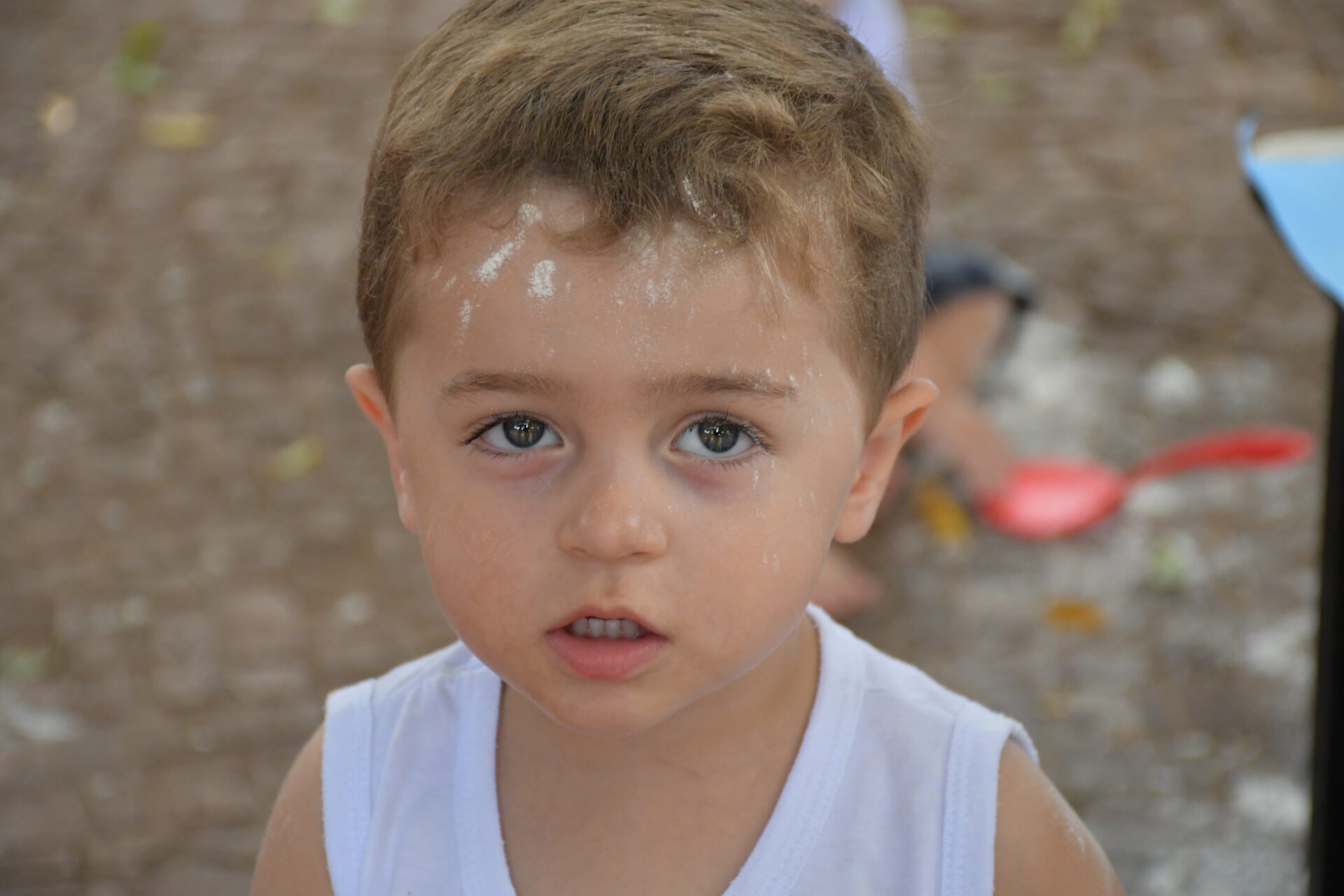 atividade-sensorial-com-farinha-maternal-dois (38)