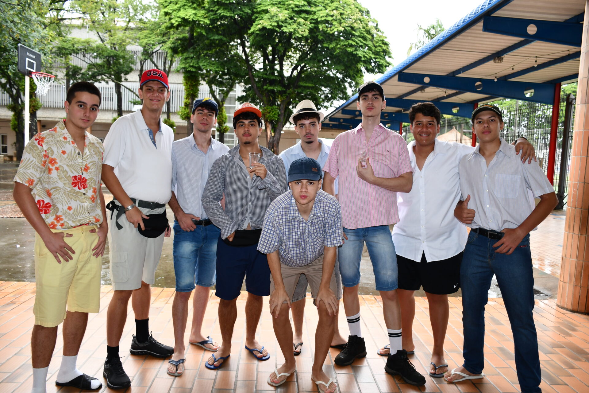 trote-terceirao-so-tem-no-brasil (13)