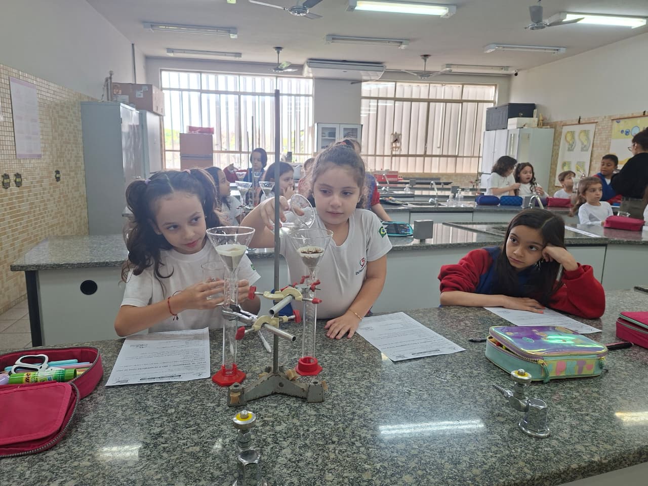 Laboratório 2º Ano 2 (17)